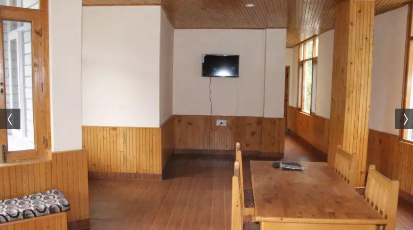 Hotel Manali Continental Екстериор снимка